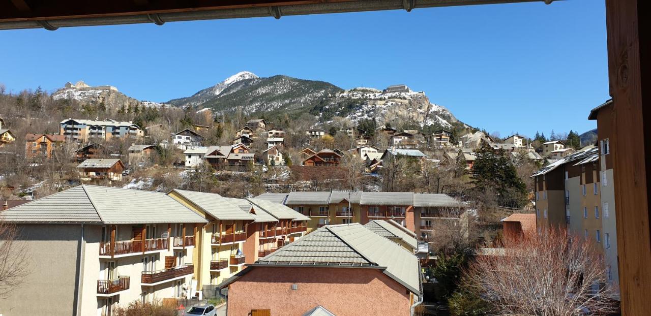 Joli T2 + Coin Montagne + Garage Apartment Briançon Екстериор снимка